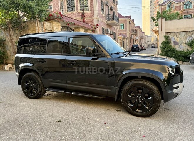 Land Rover Defender 2023, 28,000 km - 3.0 l - Bakı