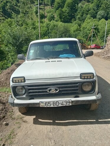 LADA (VAZ) Niva 1993, 500,000 km - 1.6 l - Astara
