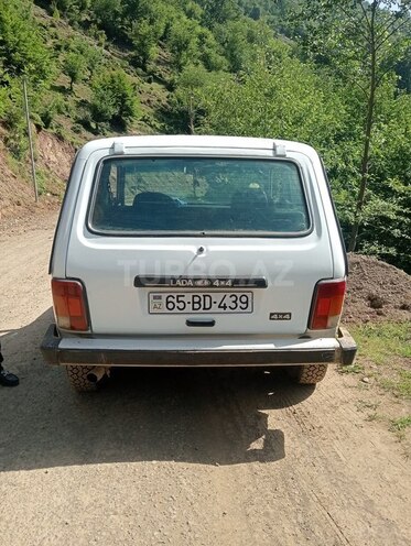 LADA (VAZ) Niva 1993, 500,000 km - 1.6 l - Astara