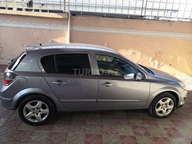 Opel Astra 2008, 220,000 km - 1.4 l - Gəncə