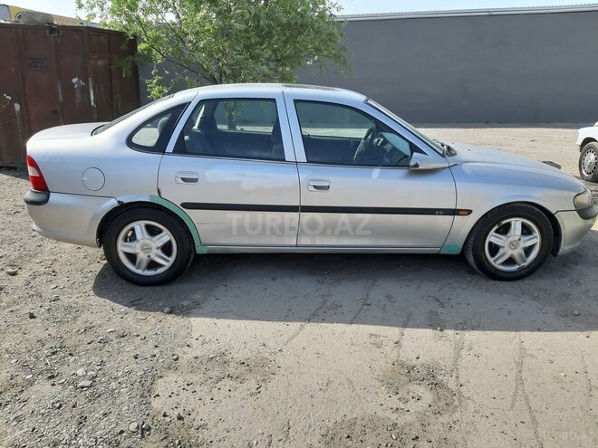 Opel Vectra 1996, 431,650 km - 1.8 l - Sumqayıt