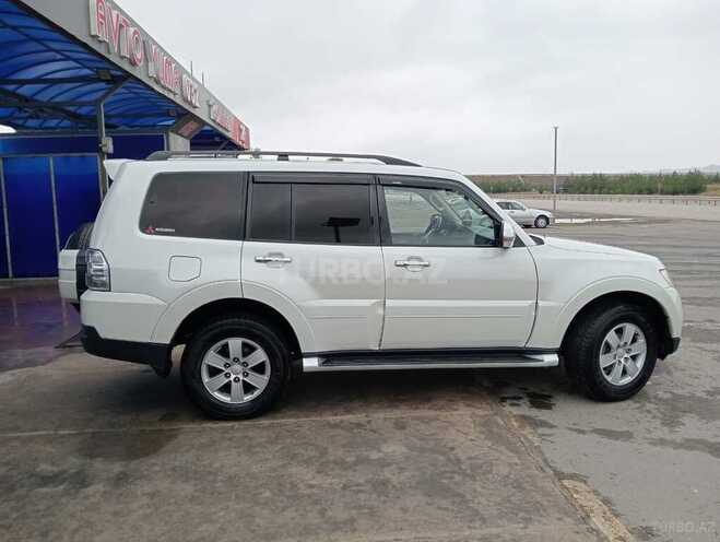 Mitsubishi Pajero 2007, 245,000 km - 3.0 l - Gəncə