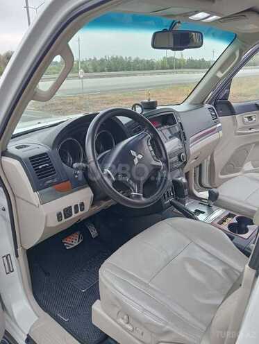 Mitsubishi Pajero 2007, 245,000 km - 3.0 l - Gəncə