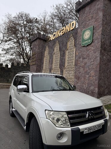 Mitsubishi Pajero 2007, 245,000 km - 3.0 l - Gəncə