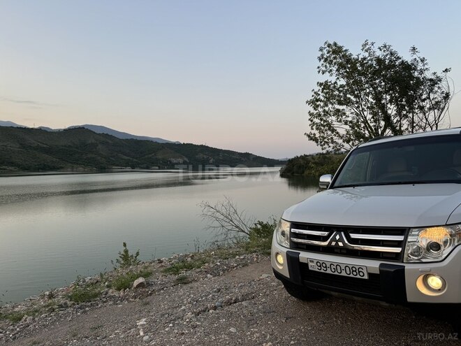 Mitsubishi Pajero 2007, 245,000 km - 3.0 l - Gəncə