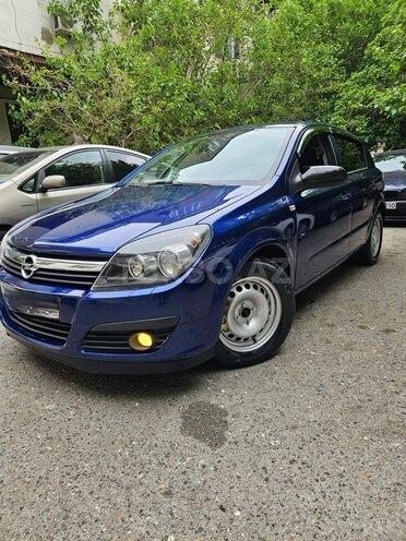 Opel Astra 2005, 244,000 km - 1.4 l - Beyləqan