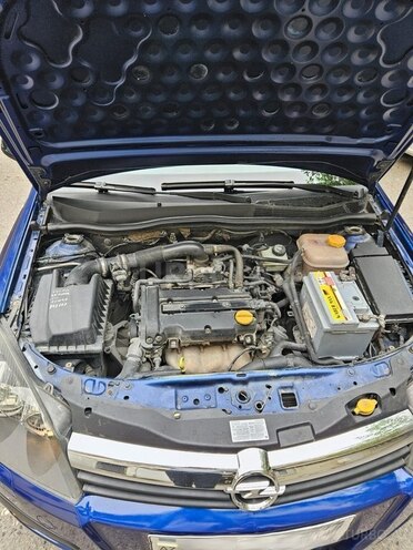 Opel Astra 2005, 244,000 km - 1.4 l - Beyləqan