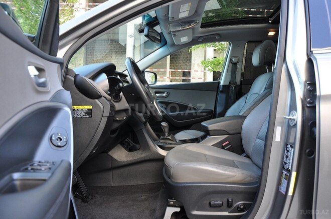 Hyundai Santa Fe-16