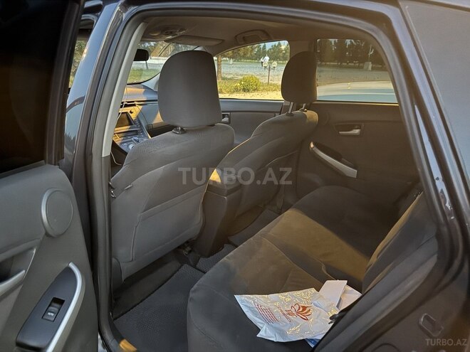 Toyota Prius-8