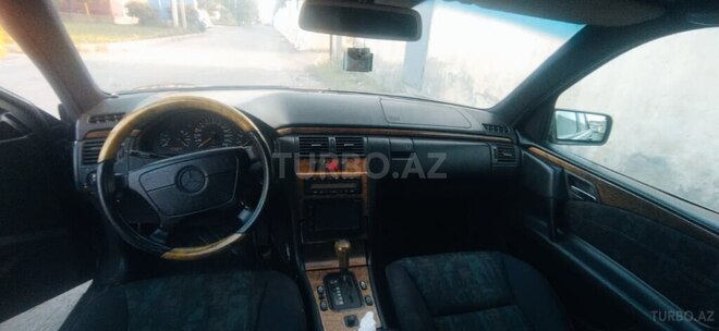 Mercedes E 230 1996, 365,202 km - 2.3 l - Şirvan