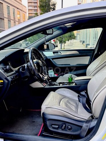 Hyundai Sonata-10