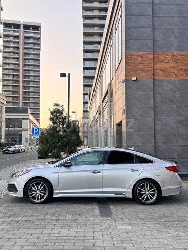 Hyundai Sonata-8