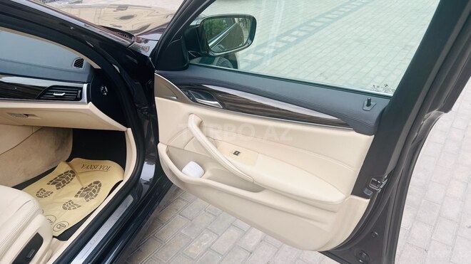 BMW 520 2019, 239,000 km - 0.2 l - Bakı