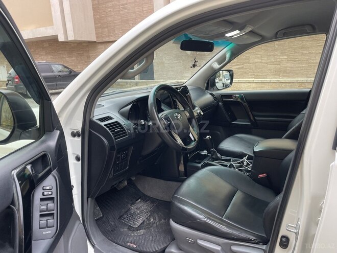 Toyota Land Cruiser Prado 2012, 283,000 km - 2.7 l - Bakı
