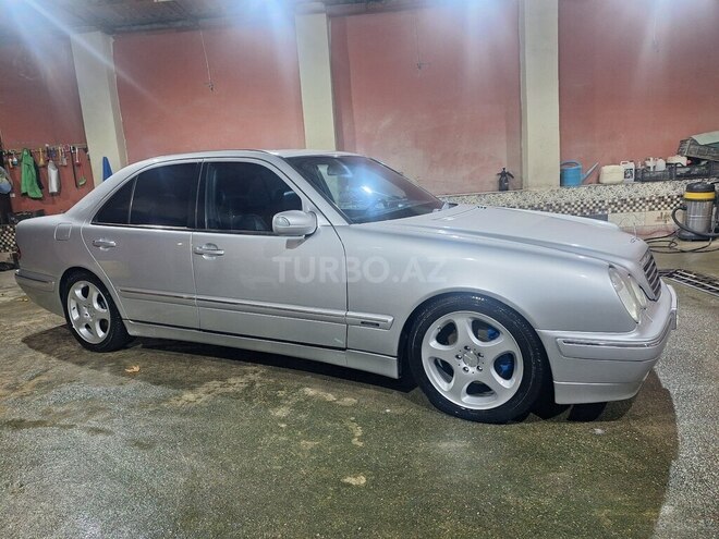Mercedes E 270 2001, 319,000 km - 2.7 l - Ağstafa