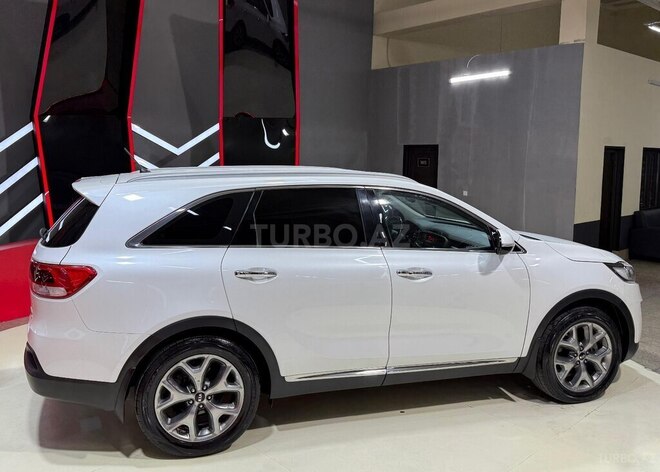 Kia Sorento-10