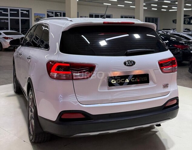 Kia Sorento-13