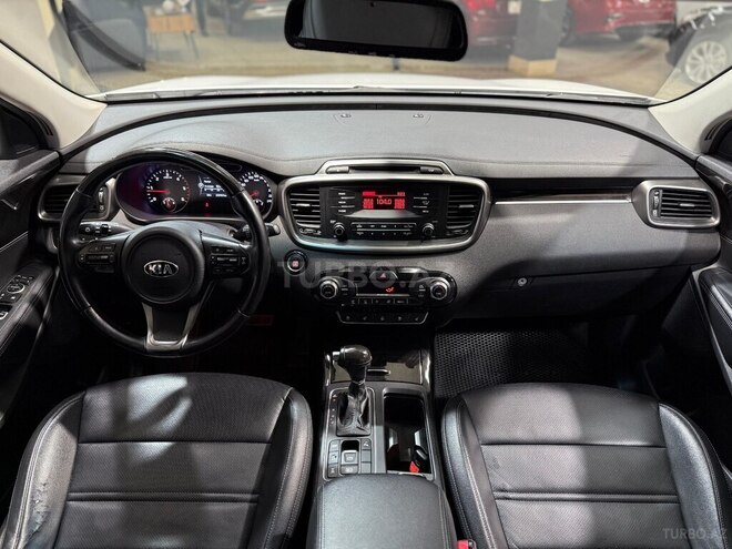 Kia Sorento-18