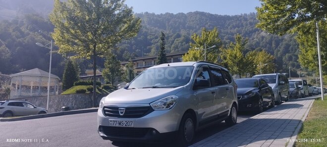 Dacia Lodgy 2016, 230,000 km - 1.5 л - Bakı