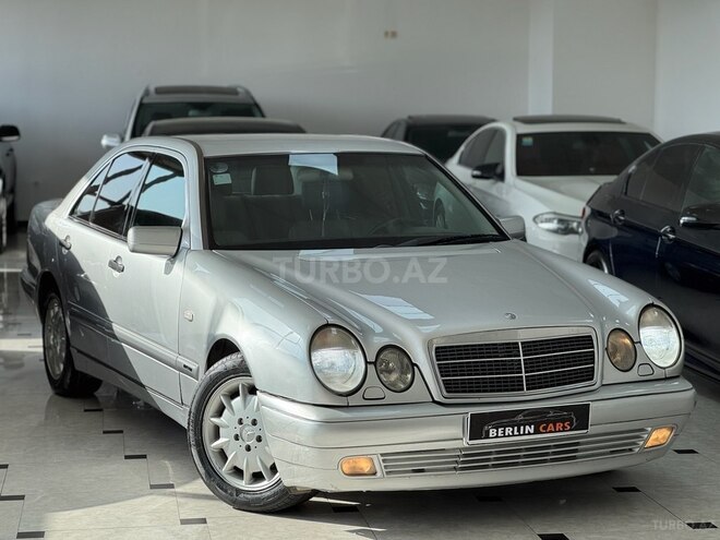 Mercedes E 240 1999, 297,000 km - 2.4 l - Bakı