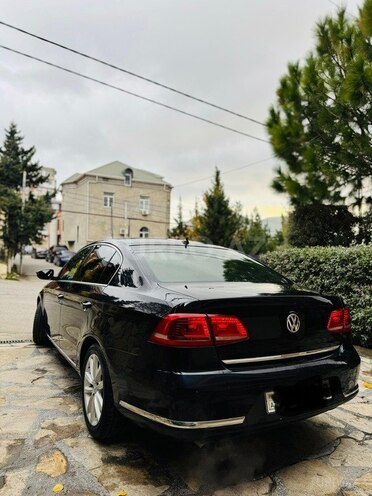 Volkswagen Passat 2014, 240,000 km - 2.5 l - Bakı
