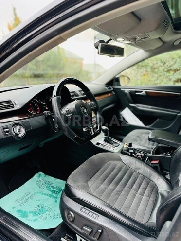 Volkswagen Passat 2014, 240,000 km - 2.5 l - Bakı