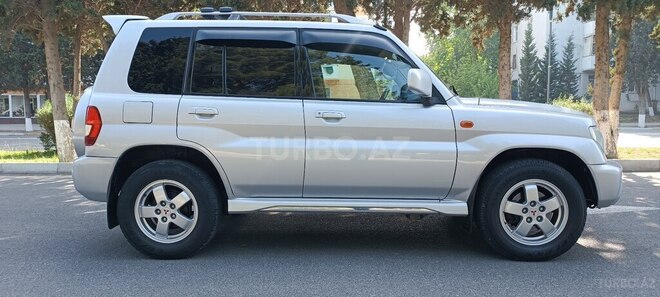 Mitsubishi Pajero io 2002, 271,842 km - 2.0 l - Sumqayıt
