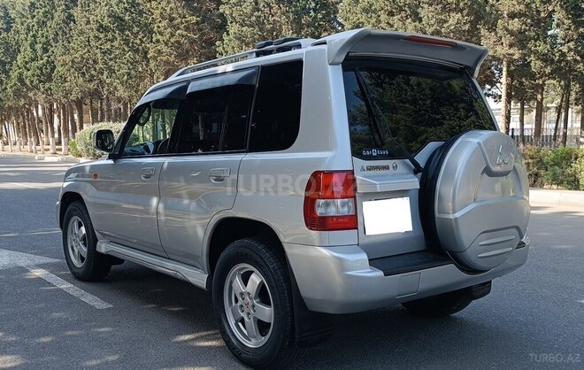 Mitsubishi Pajero io 2002, 271,842 km - 2.0 l - Sumqayıt