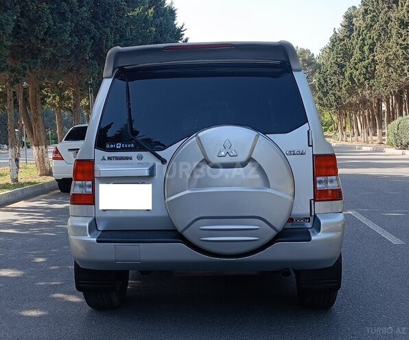 Mitsubishi Pajero io 2002, 271,842 km - 2.0 l - Sumqayıt