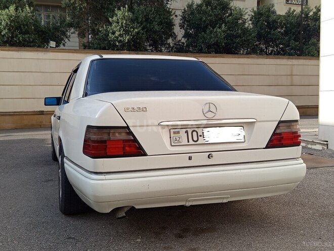 Mercedes E 220 1994, 471,852 km - 2.2 l - Bakı