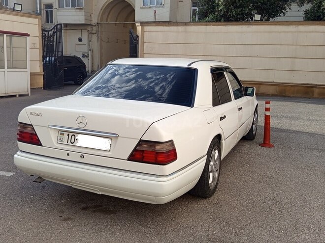 Mercedes E 220 1994, 471,852 km - 2.2 l - Bakı