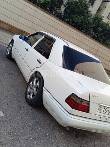 Mercedes E 220 1994, 471,852 km - 2.2 l - Bakı