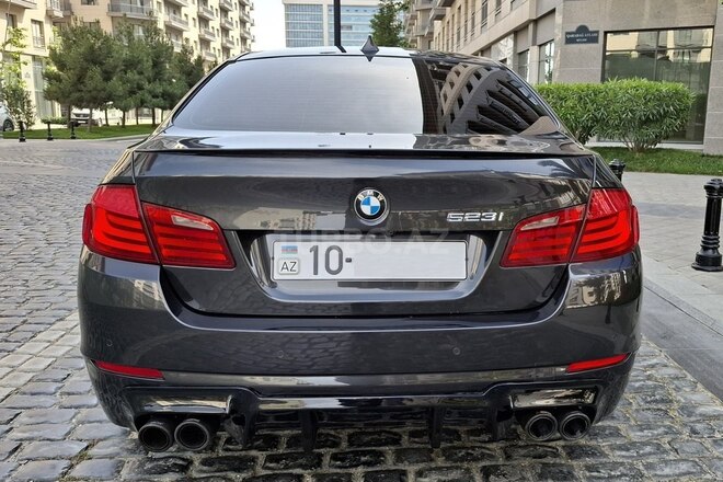 BMW 523 2010, 279,000 km - 2.5 l - Bakı