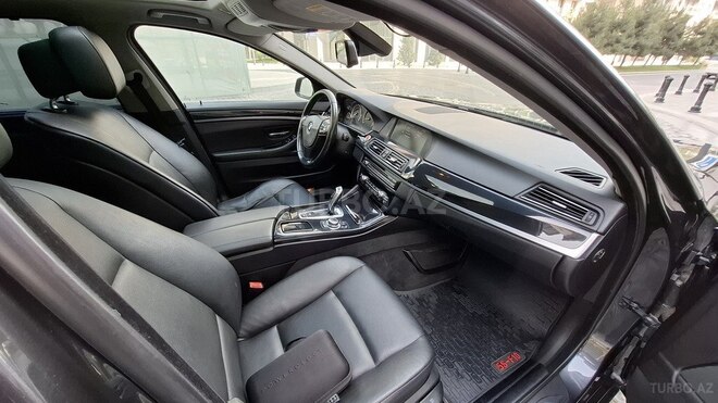 BMW 523 2010, 279,000 km - 2.5 l - Bakı