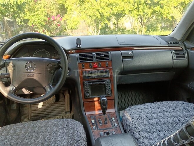 Mercedes E 220 d 2001, 550,000 km - 2.2 l - Bakı