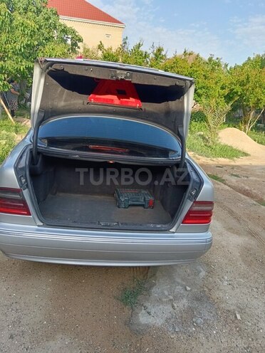 Mercedes E 220 d 2001, 550,000 km - 2.2 l - Bakı