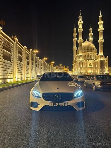 Mercedes E 350 4MATIC 2020, 70,000 km - 2.0 l - Bakı