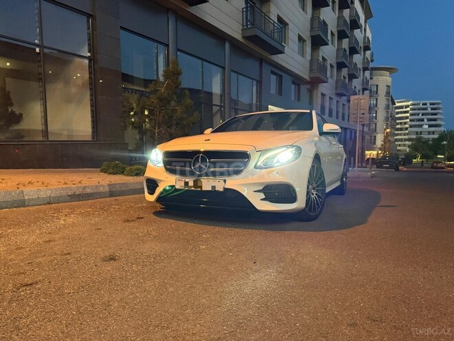 Mercedes E 350 4MATIC 2020, 70,000 km - 2.0 l - Bakı