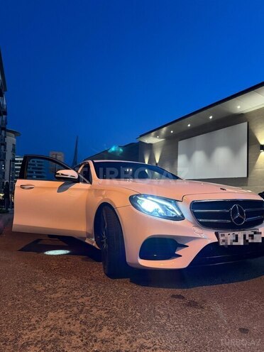 Mercedes E 350 4MATIC 2020, 70,000 km - 2.0 l - Bakı