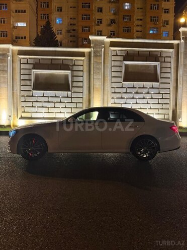 Mercedes E 350 4MATIC 2020, 70,000 km - 2.0 l - Bakı