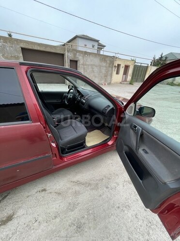 Volkswagen Polo 2001, 312,000 km - 1.4 l - Bakı