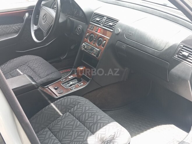 Mercedes C 180 1995, 245,888 km - 1.8 l - Bakı