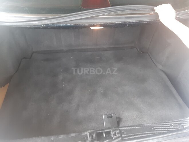 Mercedes E 240 1997, 345,900 km - 2.4 l - Masallı