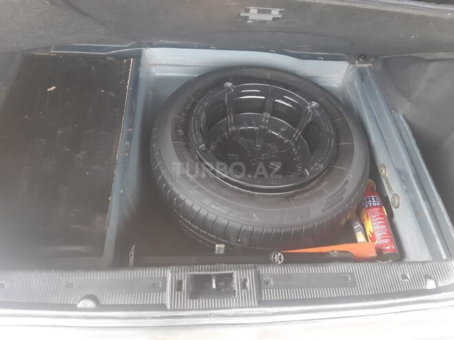 Mercedes E 240 1997, 345,900 km - 2.4 l - Masallı