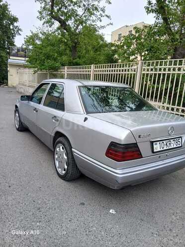 Mercedes E 220 1995, 365,000 km - 2.2 l - Bakı
