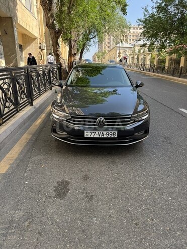 Volkswagen Passat 2021, 67,800 km - 1.4 l - Bakı