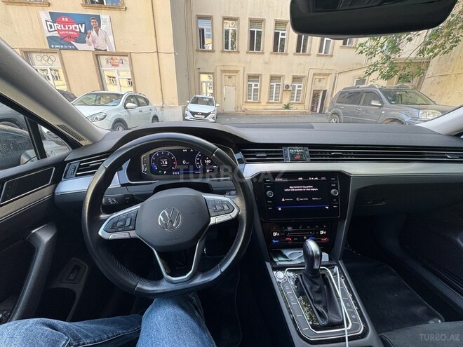 Volkswagen Passat 2021, 67,800 km - 1.4 l - Bakı