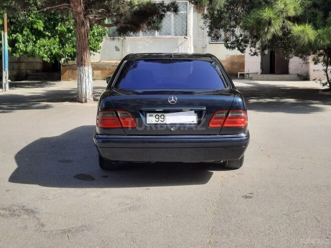 Mercedes E 230 1995, 452,596 km - 2.3 l - Bakı