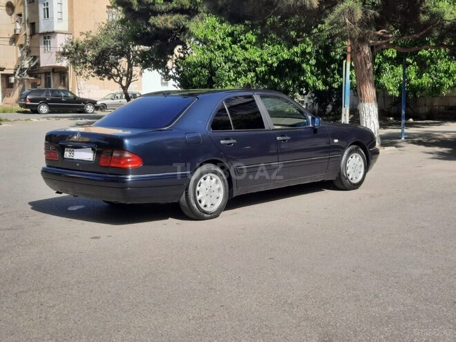 Mercedes E 230 1995, 452,596 km - 2.3 l - Bakı