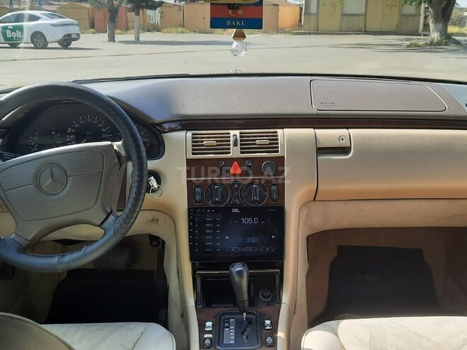 Mercedes E 230 1995, 452,596 km - 2.3 l - Bakı